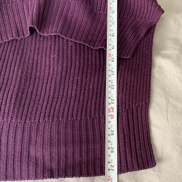 Wilfred Free 100% Merino Wool Turtleneck from Aritzia - Picture 9 of 10